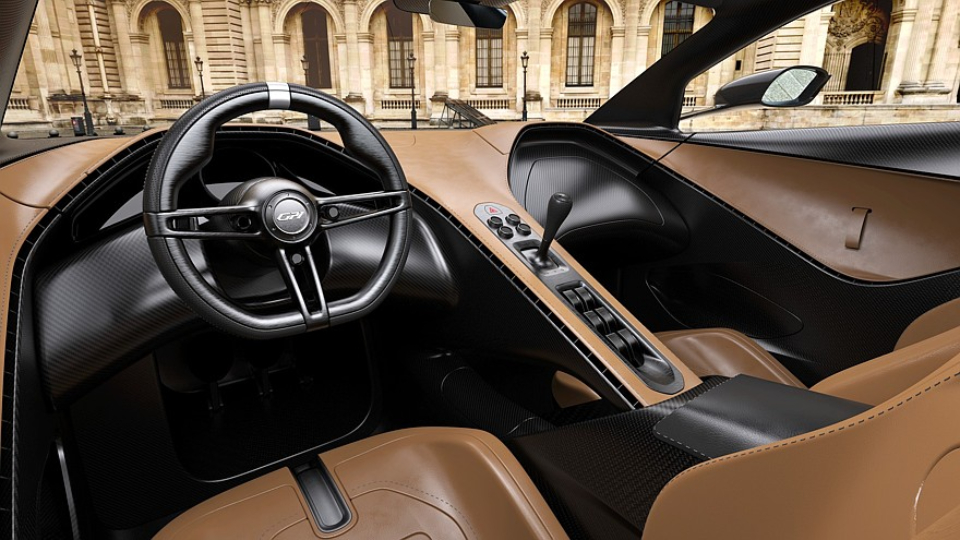 گاراژیستی GP1 سوپراسپرت V12 انگلیسی